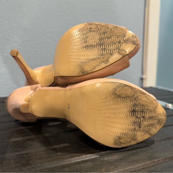 Peach Heels - Picture 5 of 5